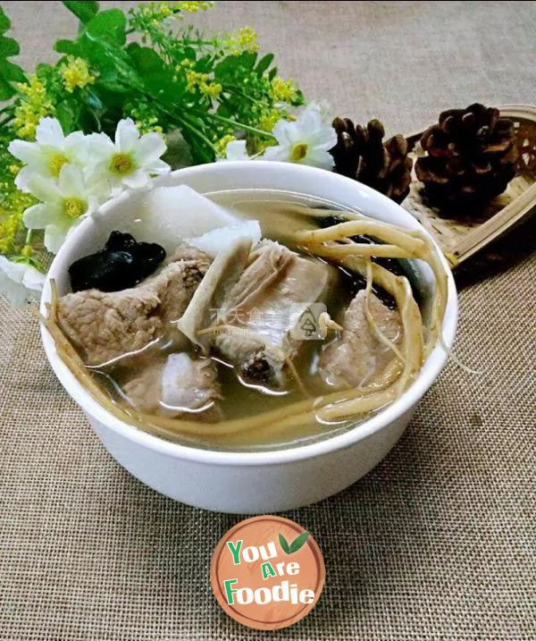 Huaishan spareribs soup