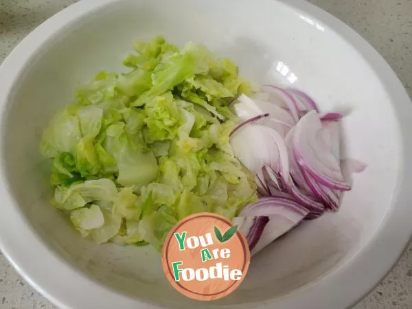 Mixed Sanzi with Cabbage and Onion