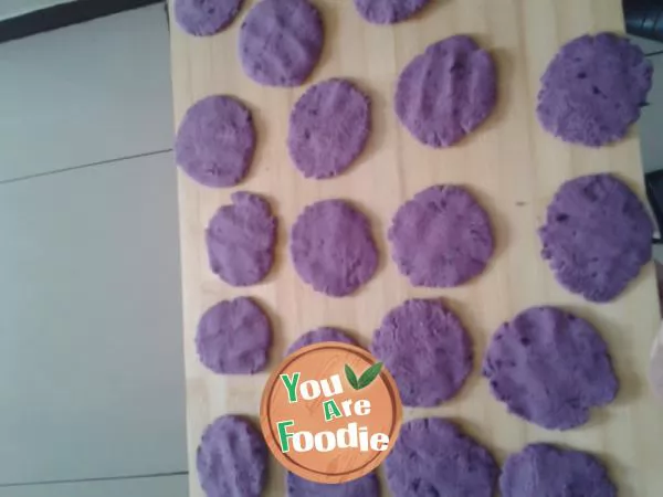 Purple potato cake