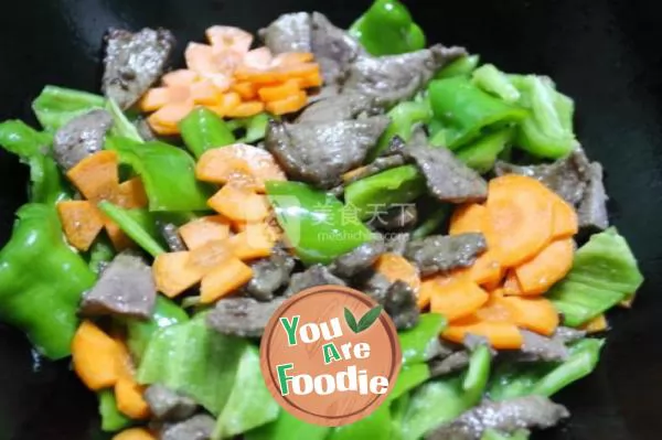 Home style stir fried pork liver with green pepper