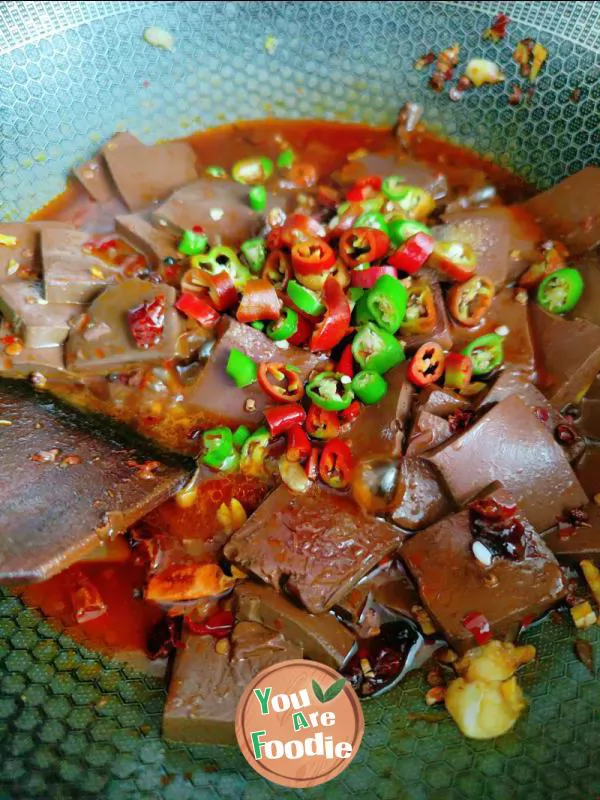 Spicy duck blood