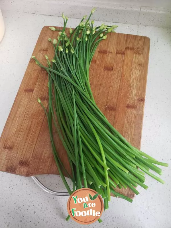 Fried dried leek moss