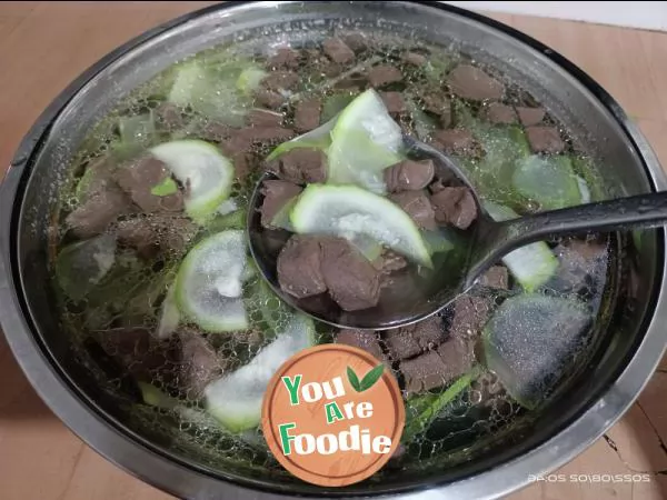 Braised duck with cucumbers