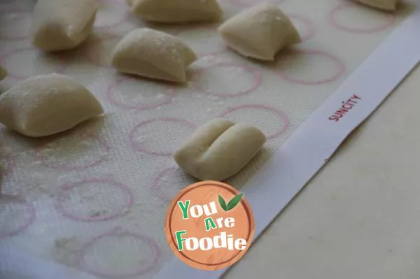 A pot of food is delicious: steamed bread tastes like meat. You can do this