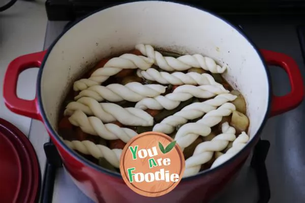 A pot of food is delicious: steamed bread tastes like meat. You can do this