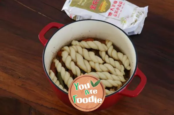 A pot of food is delicious: steamed bread tastes like meat. You can do this
