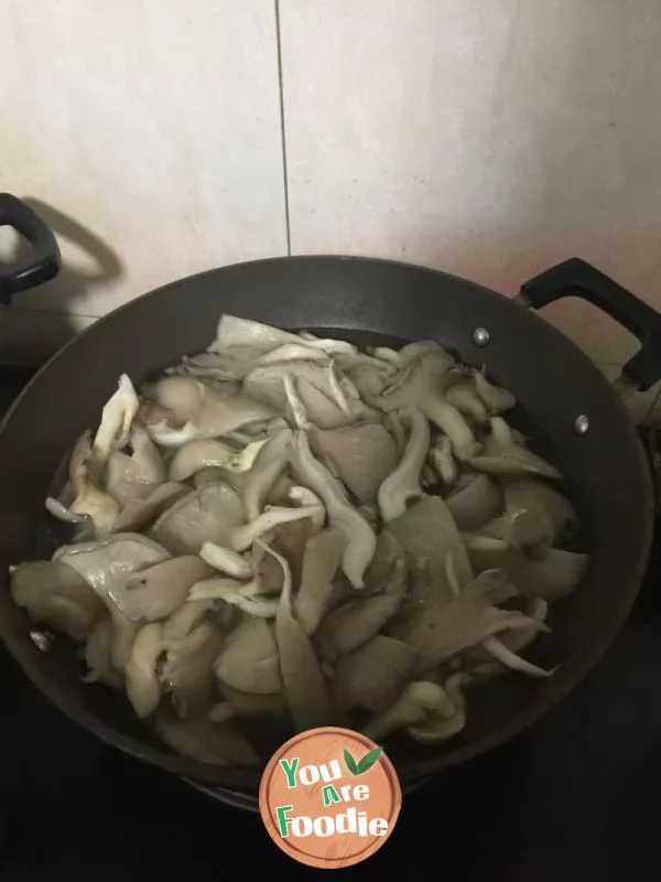 Braised mushroom and cabbage