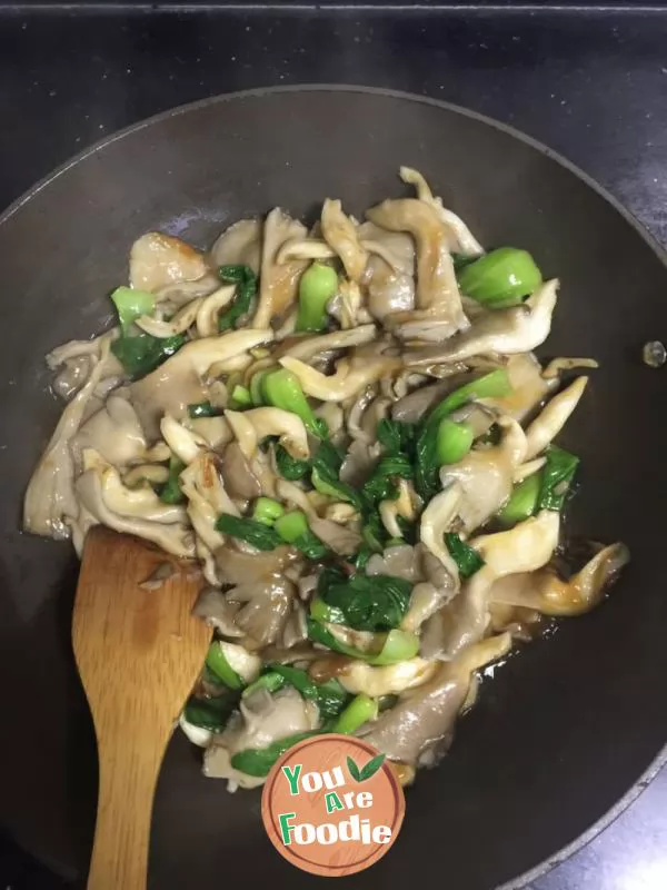 Braised mushroom and cabbage