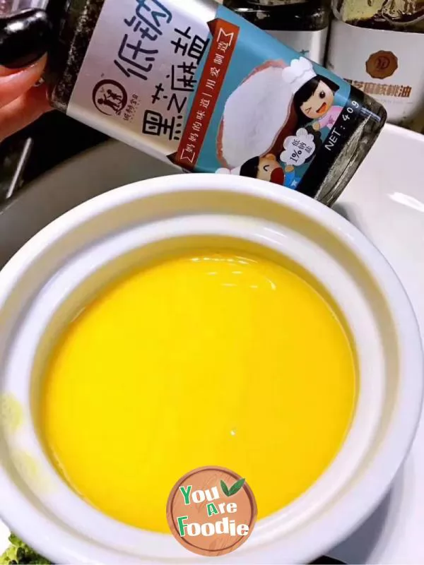 Steamed egg with pumpkin granules