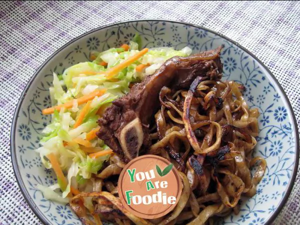 Stewed noodles with large ribs -- no noodles in dog days, no meat