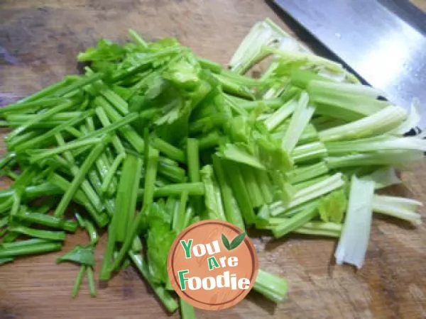 Fried razor clam with celery