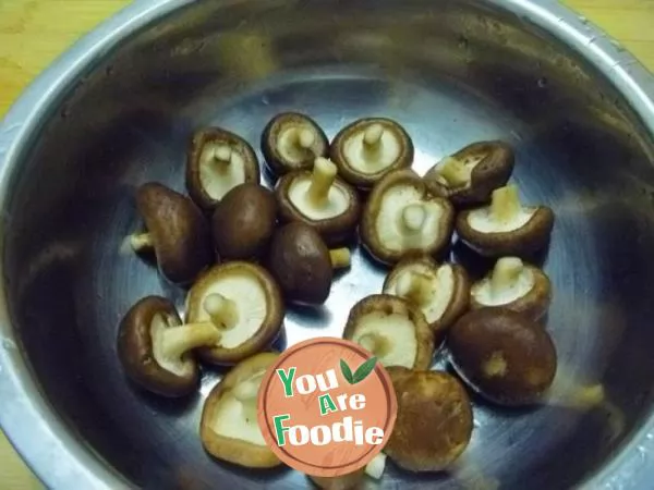 [Zhejiang cuisine] mushrooms and green vegetables