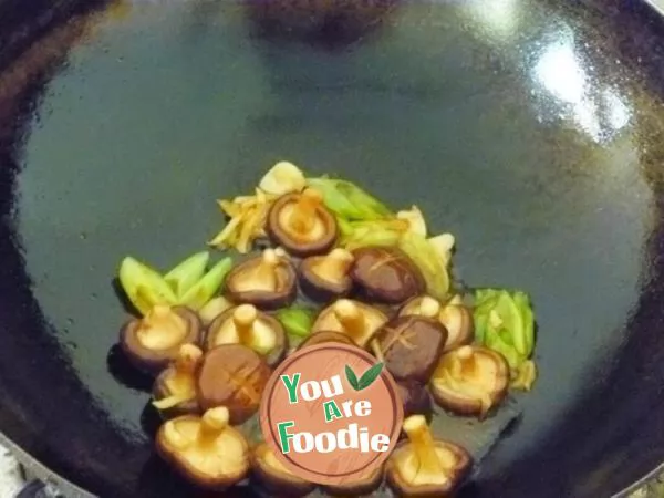 [Zhejiang cuisine] mushrooms and green vegetables