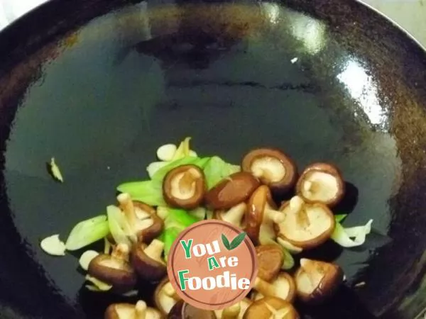 [Zhejiang cuisine] mushrooms and green vegetables
