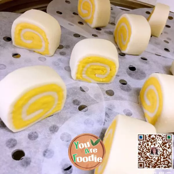 Baby auxiliary food two color steamed bread