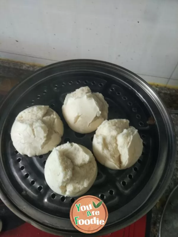 Rice-wine-steamed-bun