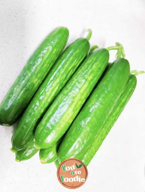 Spicy cold cucumber