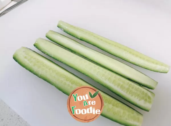 Spicy cold cucumber