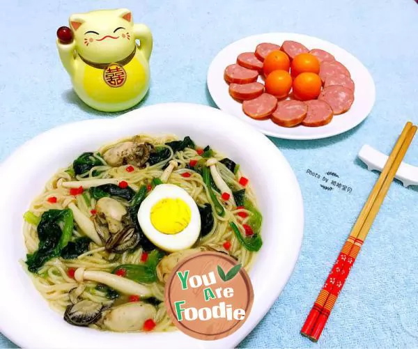 #Warm food \oyster seasonal vegetable noodles