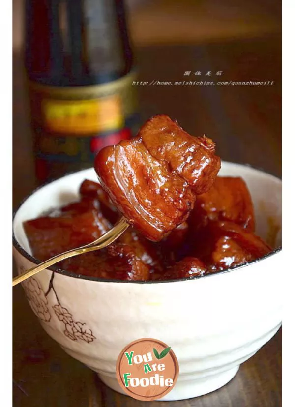 Braised pork in brown sauce