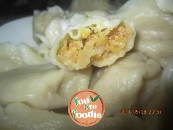 dumpling of pickled Chinese cabbage