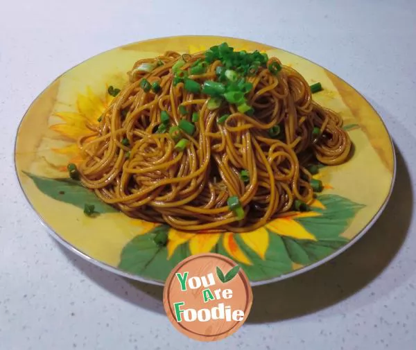 Noodles in Scallion, Oil and Soy Sauce