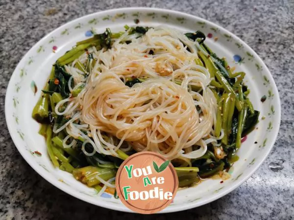 Mixed vermicelli with cabbage