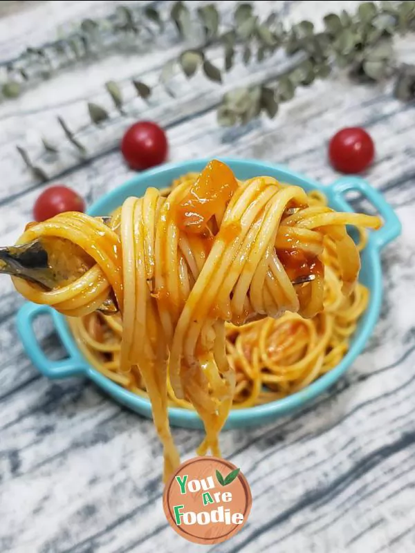 Simple and delicious tomato double meat pasta