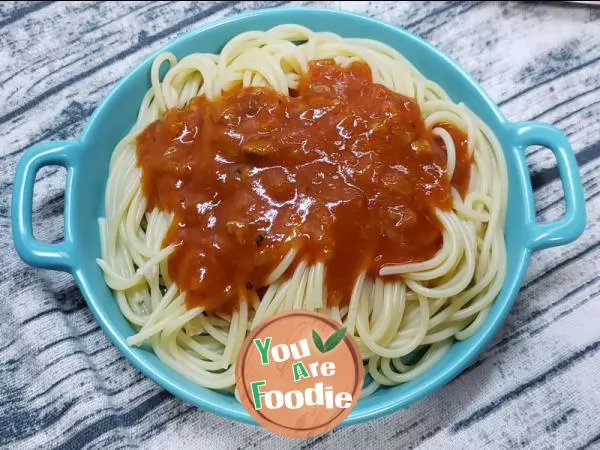 Simple and delicious tomato double meat pasta