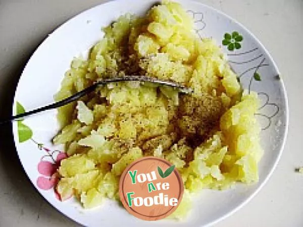 Greedy snack --- onion, ham and potato cake (two ways to eat)