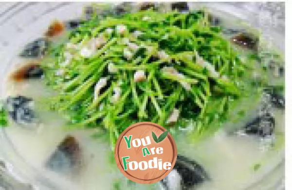 Heat clearing and fire removing dish for mother to reduce fire ---- pea sprouts in soup