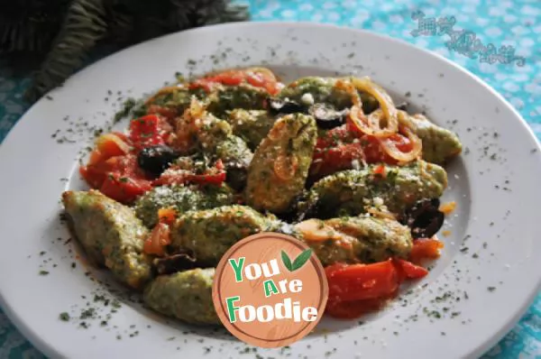 Homemade-spinach-and-olive-gnocci-(bread-version)