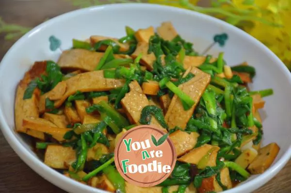 Sauteed Chinese Chives with Dried Tofu