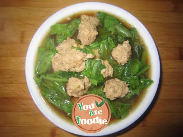 Boiled meatballs with oats and vegetables