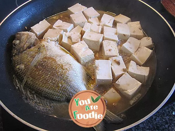 Braised Tofu with fried sea fish