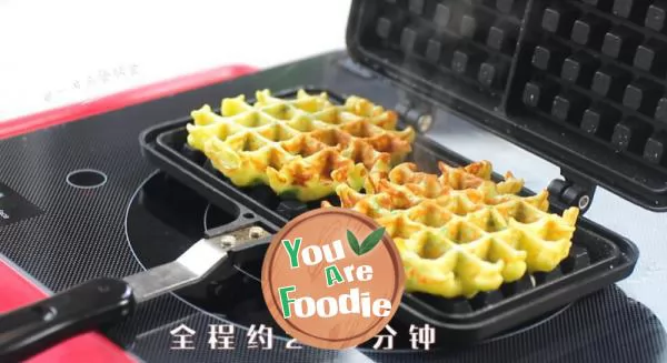 Green vegetable waffles