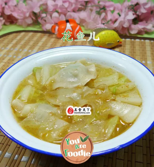 Boiled-dumplings-with-cabbage-and-flour