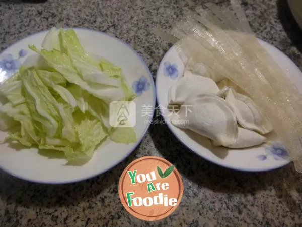 Boiled dumplings with cabbage and flour