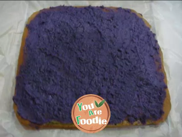 Purple potato green tea cake roll