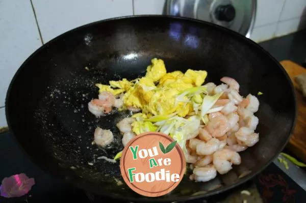 Fried egg with shrimp