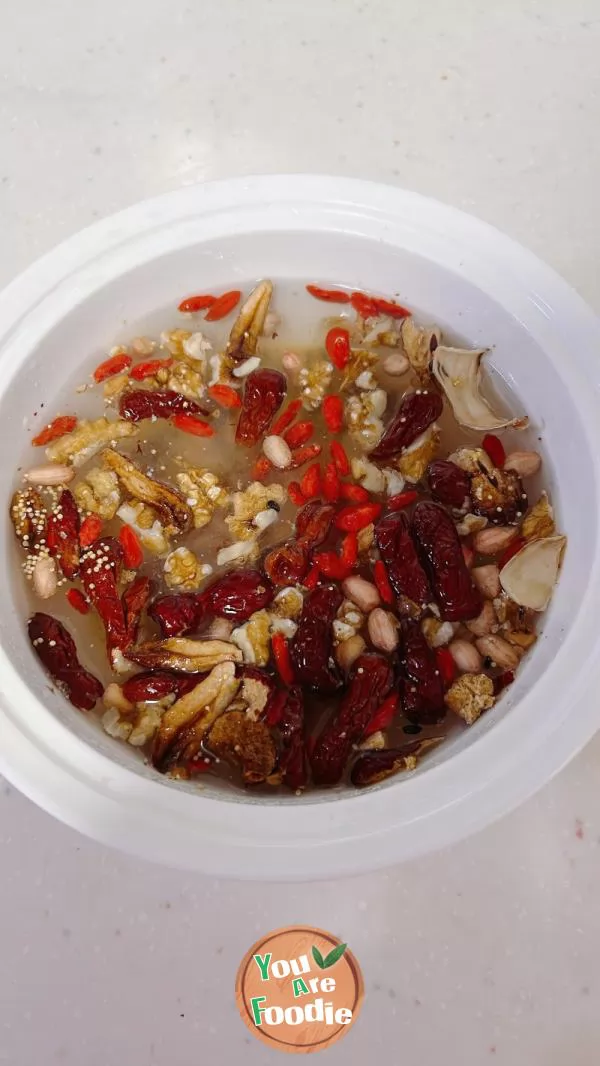 Congee with Nuts and Dried Fruits