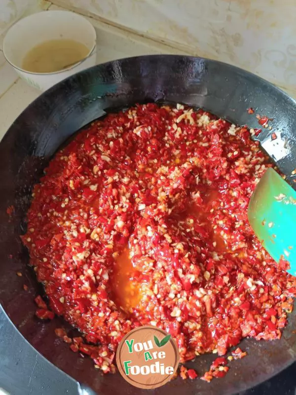 Sesame peanut chili sauce