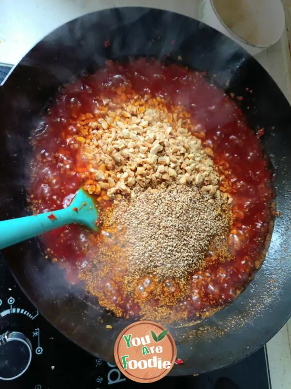 Sesame peanut chili sauce