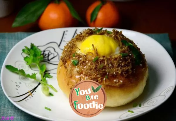 Egg-yolk-meat-floss-bread