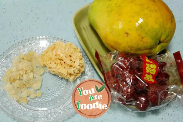 Four good desserts to drive away autumn dryness: [double snow, red dates, Papaya Boat]