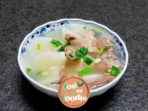 Beef Brisket and Radish Soup