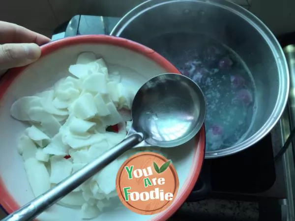 Rice dumplings with ginger, potato and Lily