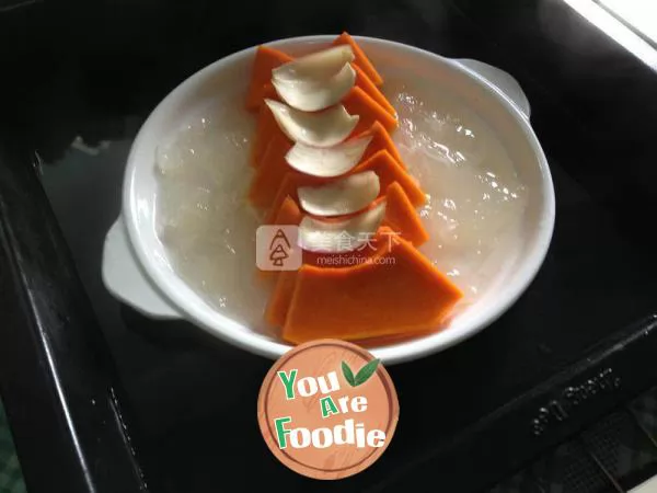 Steamed white fungus, Lily and pumpkin (oven version)