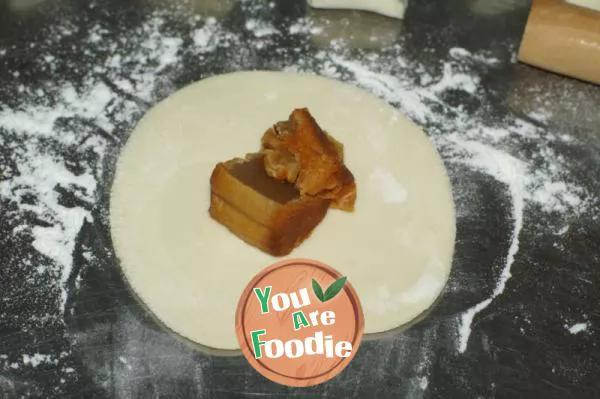 #Mid autumn moon cakes don't waste \\