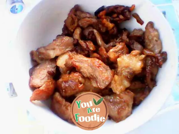 Fried pork slices with agaric